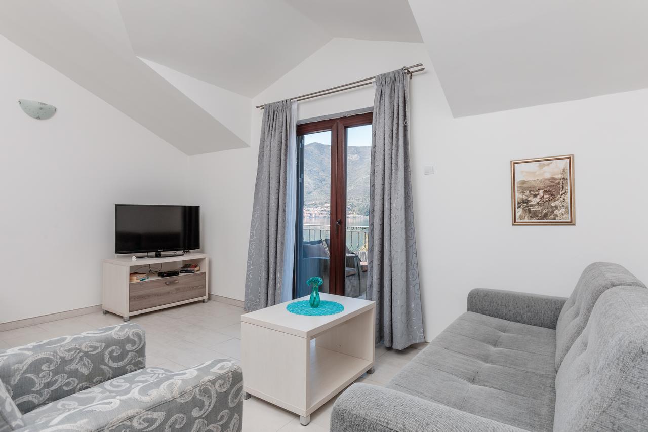 Apartments Miramar Котор Экстерьер фото