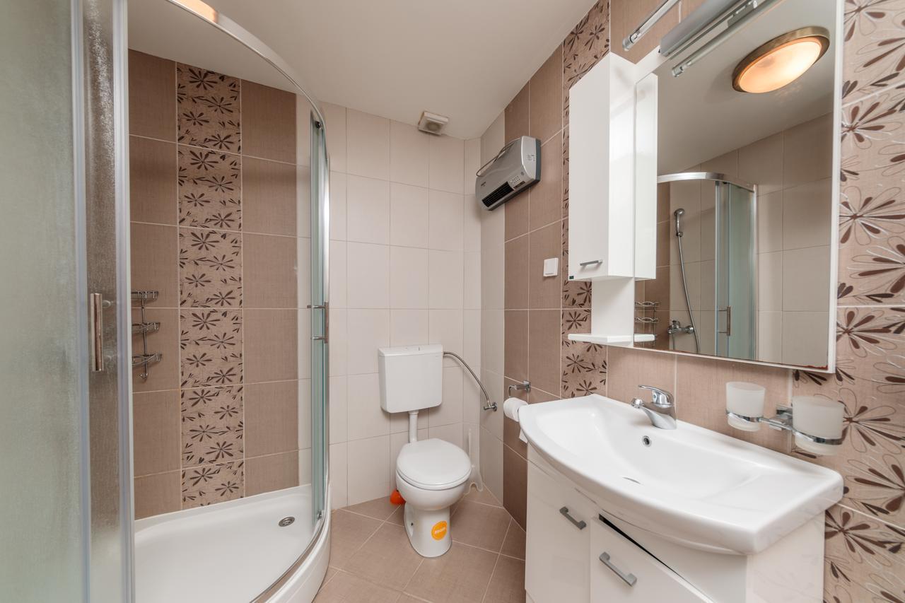 Apartments Miramar Котор Экстерьер фото