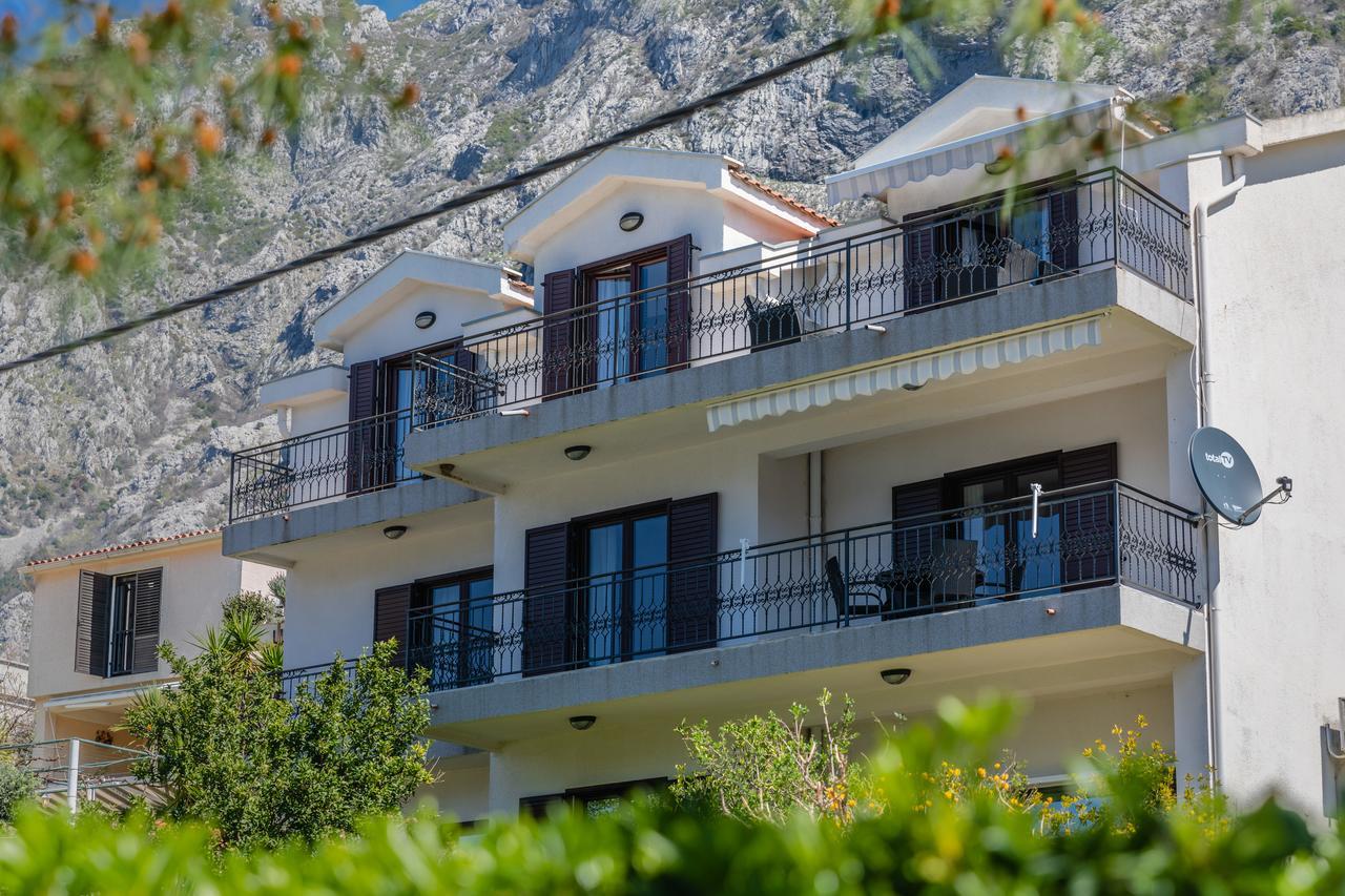 Apartments Miramar Котор Экстерьер фото